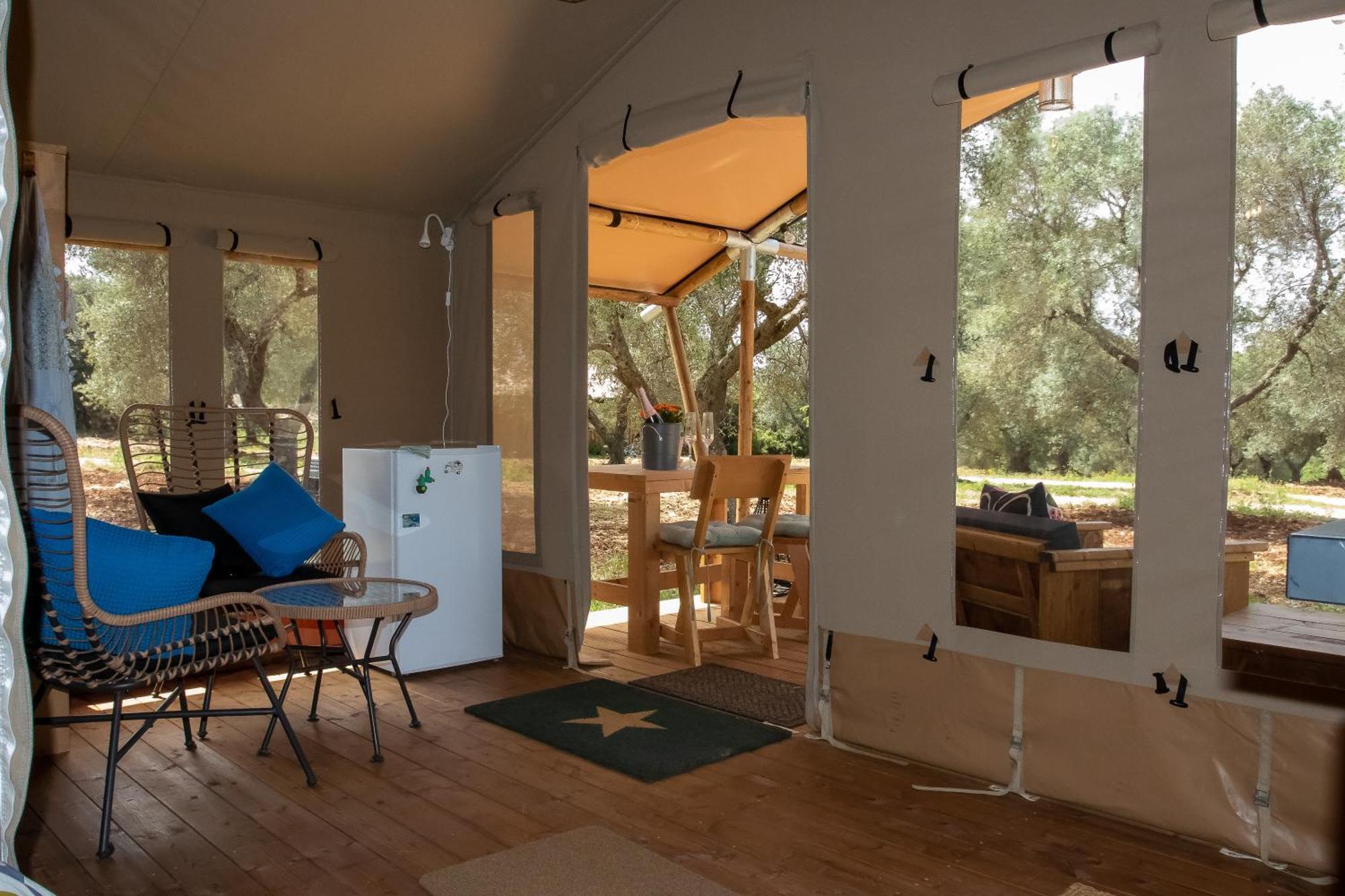 Hotel Domus Olea Glamping Ceglie Messapica Esterno foto