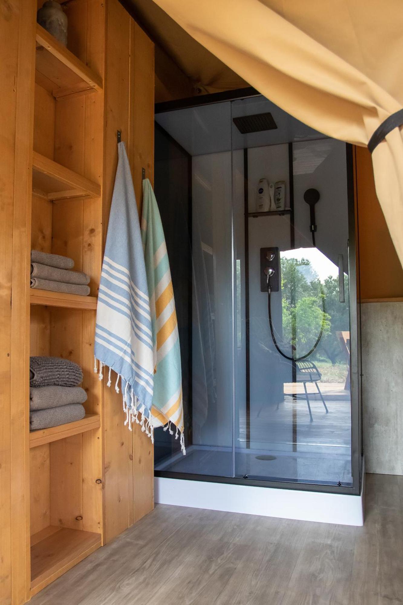 Hotel Domus Olea Glamping Ceglie Messapica Esterno foto