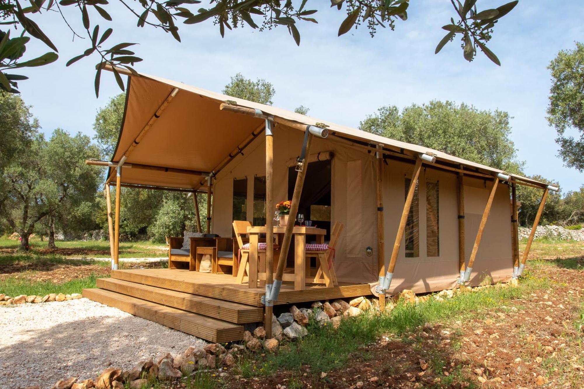 Hotel Domus Olea Glamping Ceglie Messapica Esterno foto