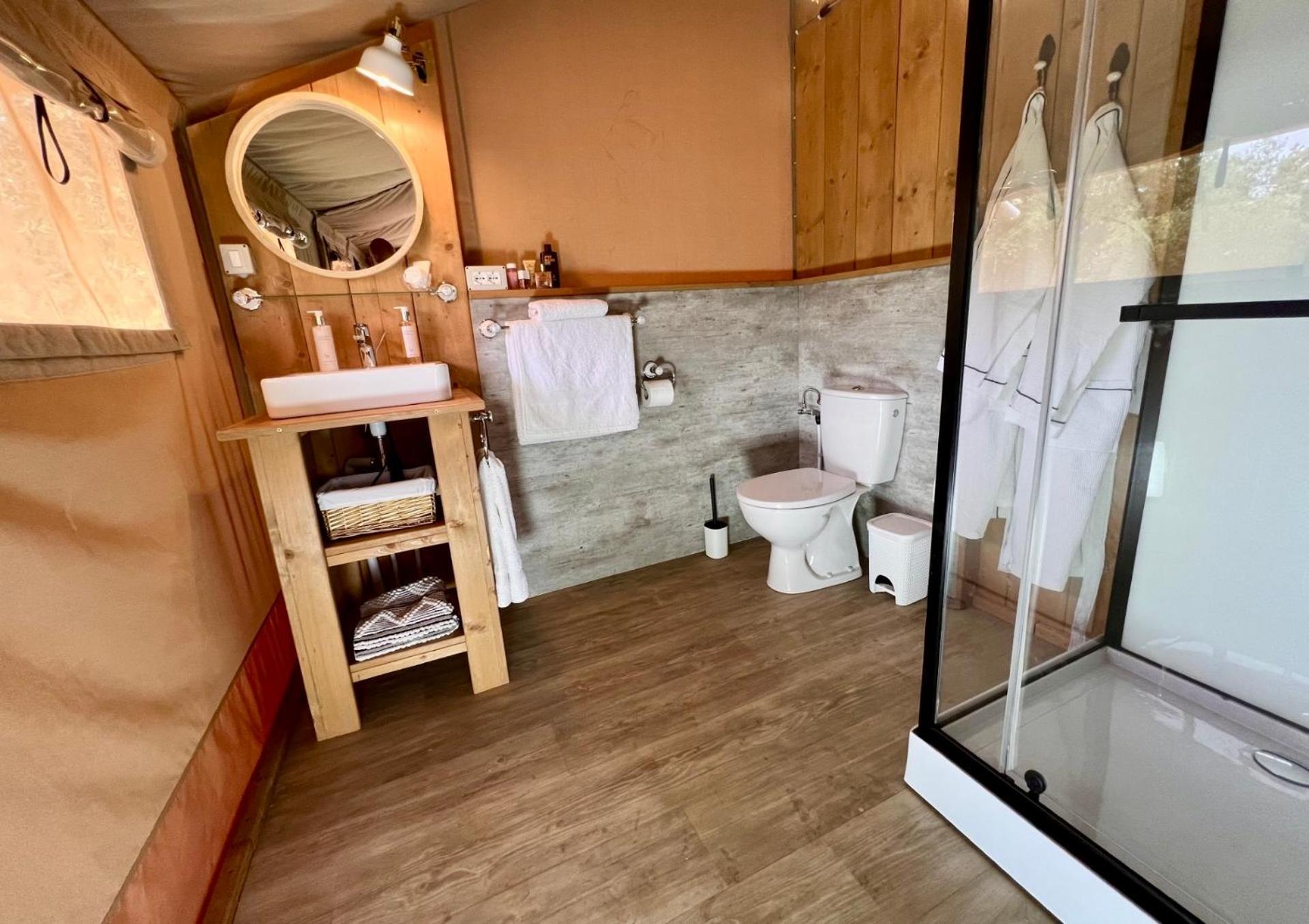 Hotel Domus Olea Glamping Ceglie Messapica Esterno foto